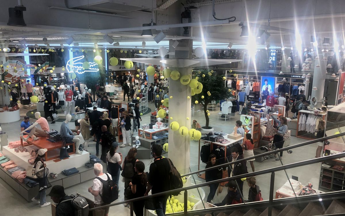 Vue d'ensemble de la boutique du tournoi de Roland-Garros